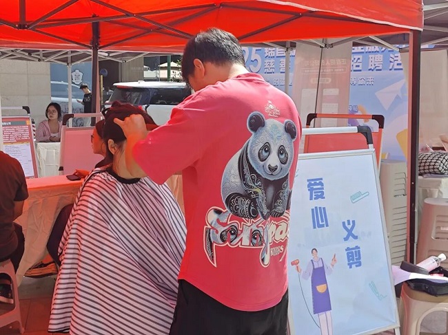 “家門口”的一站式服務！瑞方人力助力打造火車南站街道錦官新城社區特色就業IP 第6張